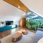 Forest Oasis - Mountain Attic In High Tatras Apartmán Vel'ka Lomnica