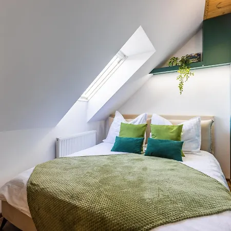 Forest Oasis - Mountain Attic In High Tatras Велька-Ломница