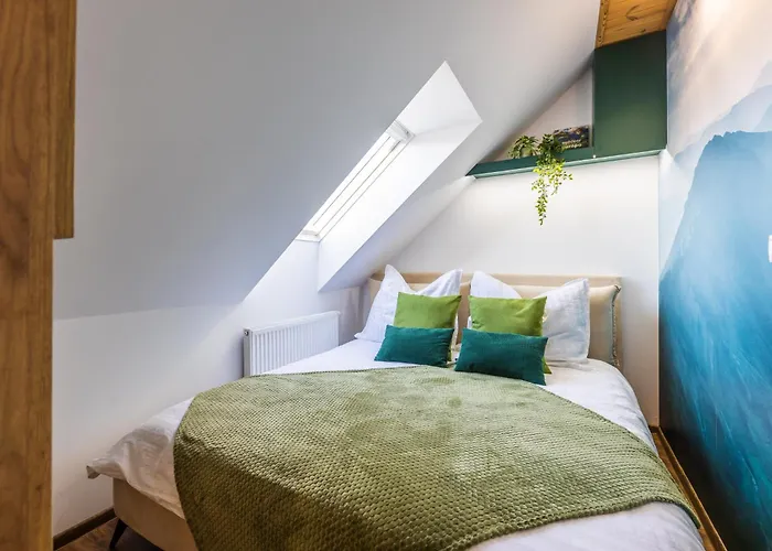 Forest Oasis - Mountain Attic In High Tatras 韦尔卡鲁穆尼卡